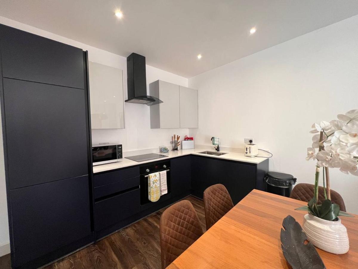 Star London Finchley Road 3-Bed Escape With Garden Leilighet Eksteriør bilde